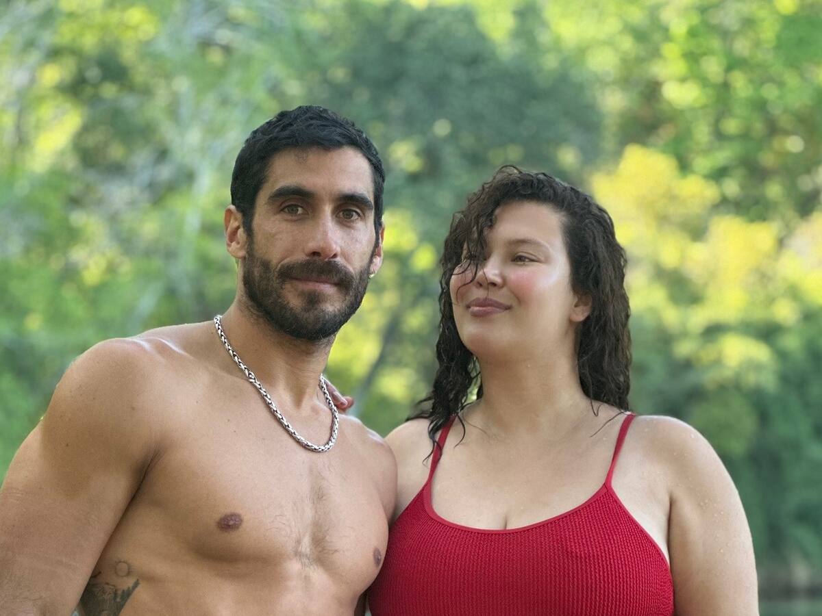Michelle Carvalho y Pedro Astorga vuelven a alimentar rumores sobre una posible relación con simbólica y romántica foto