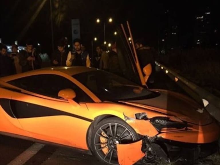 Marcelo Ríos sufrió un accidente en su automóvil en Vitacura