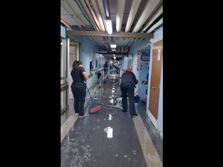 Hospital San José de Melipilla reportó anegamiento de una de sus dependencias