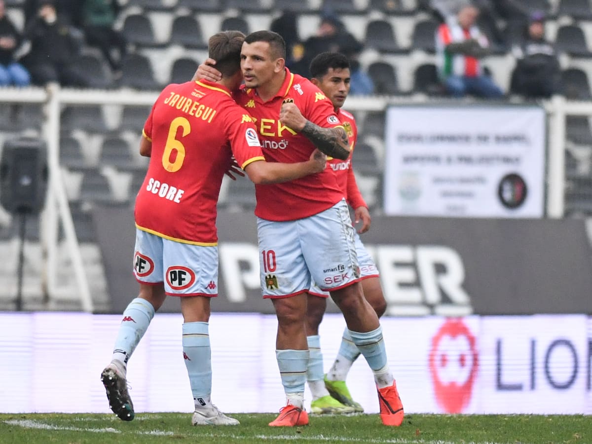 Unión Española festeja en su visita a Palestino y regresa a los triunfos en el Campeonato Nacional