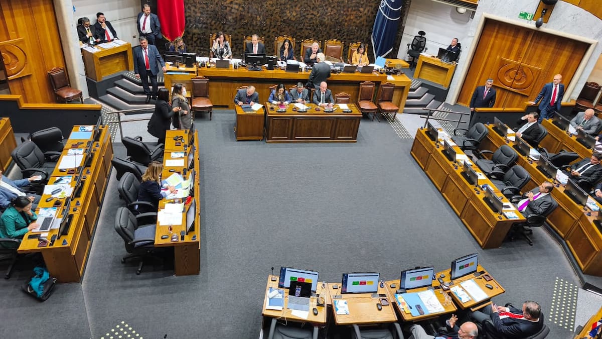 Oposición acudirá al Tribunal Constitucional para frenar invariabilidad tributaria de la megarreforma