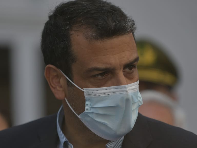 Ministro Delgado por Canciller Allamand: «Está haciendo uso de sus vacaciones»