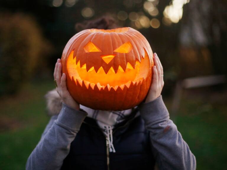 Halloween para los más pequeños: ideas para decorar el hogar sin utilizar clavos ni martillo