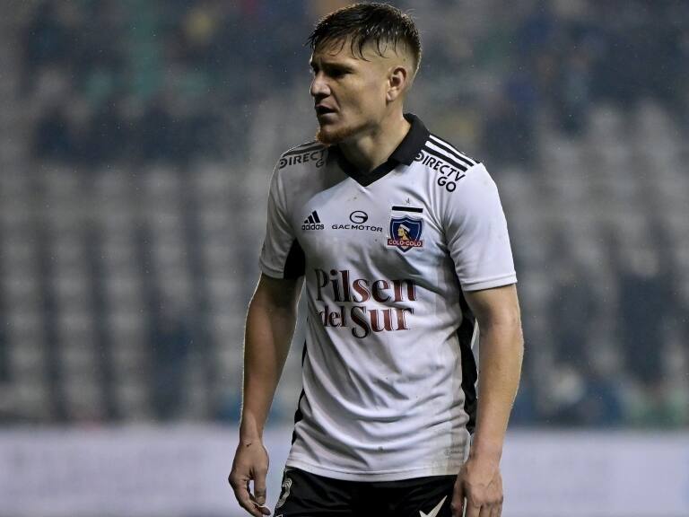 Leonardo Gil: "Ojalá no suframos tanto la salida de Pablo Solari, el fútbol argentino será un lindo desafío para él"