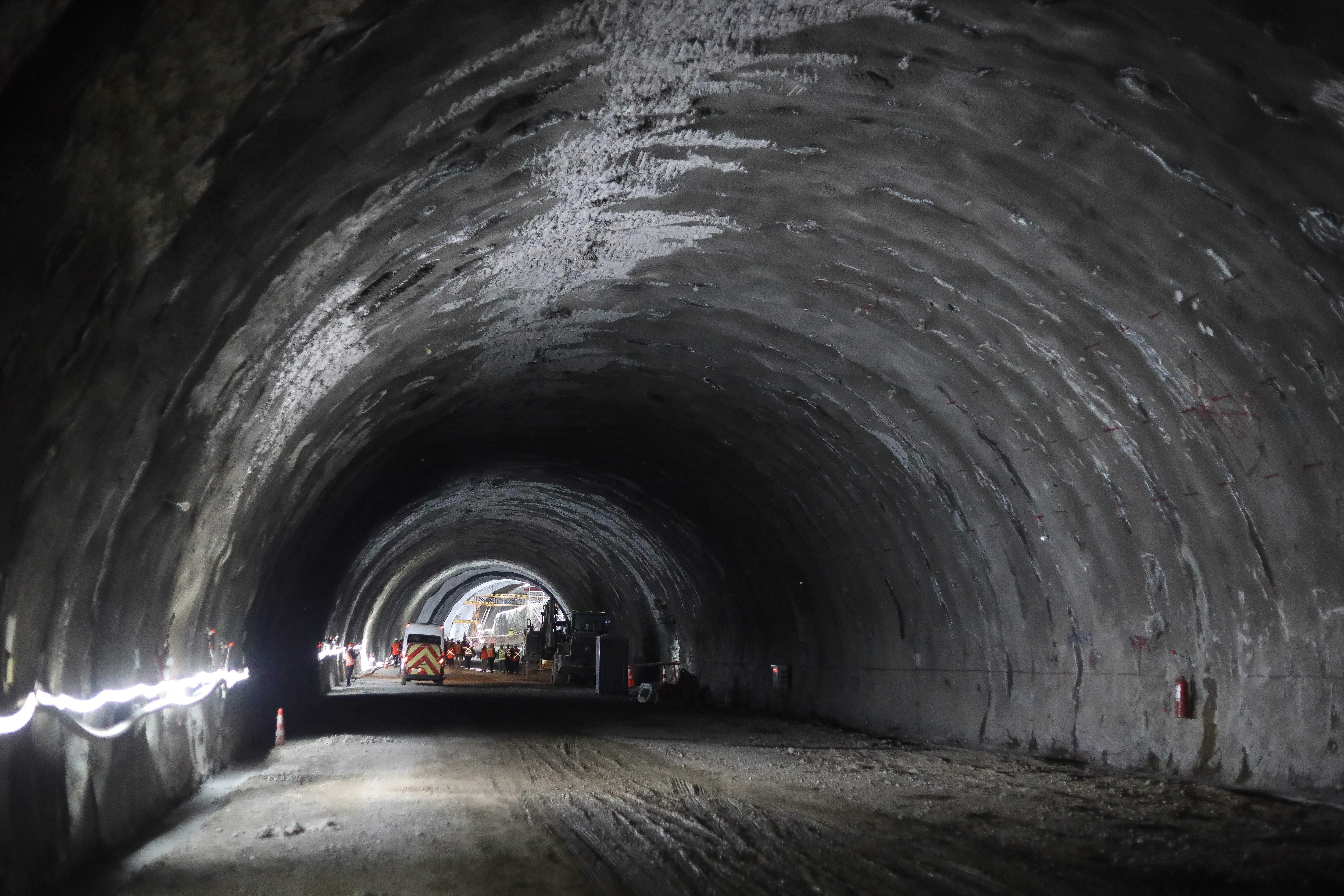3 de junio de 2026 / SANTIAGO El Presidente de la República, José Antonio Kast, encabeza el hito constructivo de unión de los túneles de autopista subterránea AVO I Y AVO II, en la comuna de Ñuñoa, y la Reina.FOTO:  SEBASTIAN BELTRÁN GAETE /AGENCIAUNO