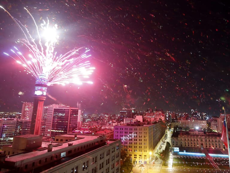 Con el regreso de la Torre Entel: estas con las comunas confirmadas con fuegos artificiales y show de drones para las fiestas de Año Nuevo 2026