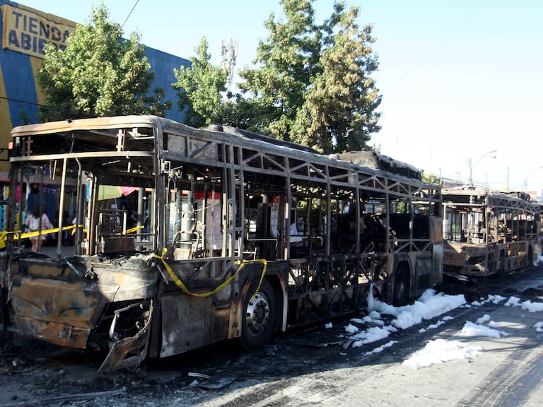 General director por quema de buses en el centro de Santiago