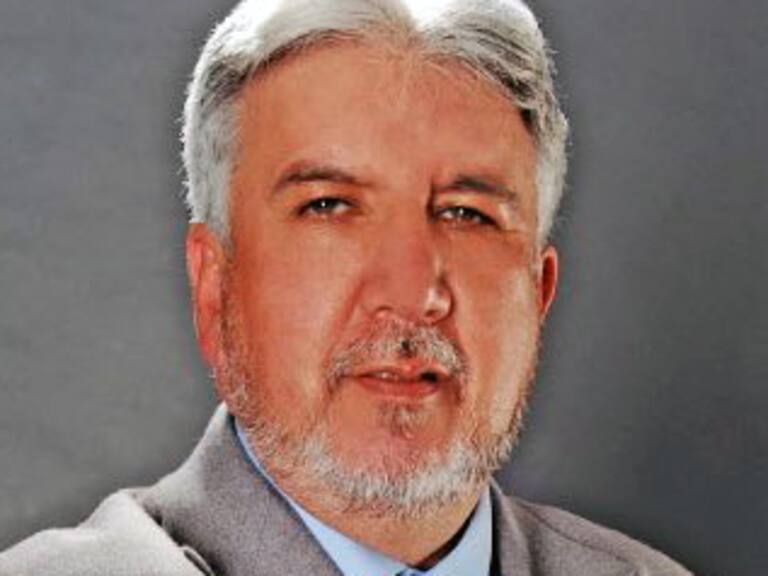 «Maestro de muchos»: mundo del periodismo lamentó la partida de Enrique Ramírez Capello