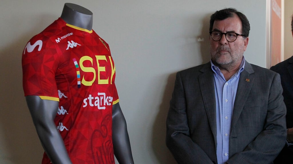 Luis Baquedano lamenta el aforo ante la U y puso fecha para la rehabilitación del Santa Laura