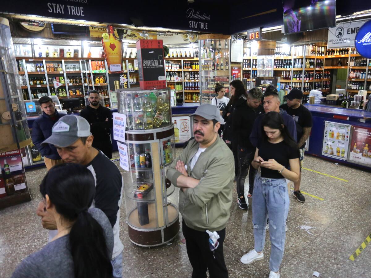 ¿Hay Ley Seca para las Elecciones Presidenciales de este domingo en Chile? Así funcionarán botillerías y supermercados