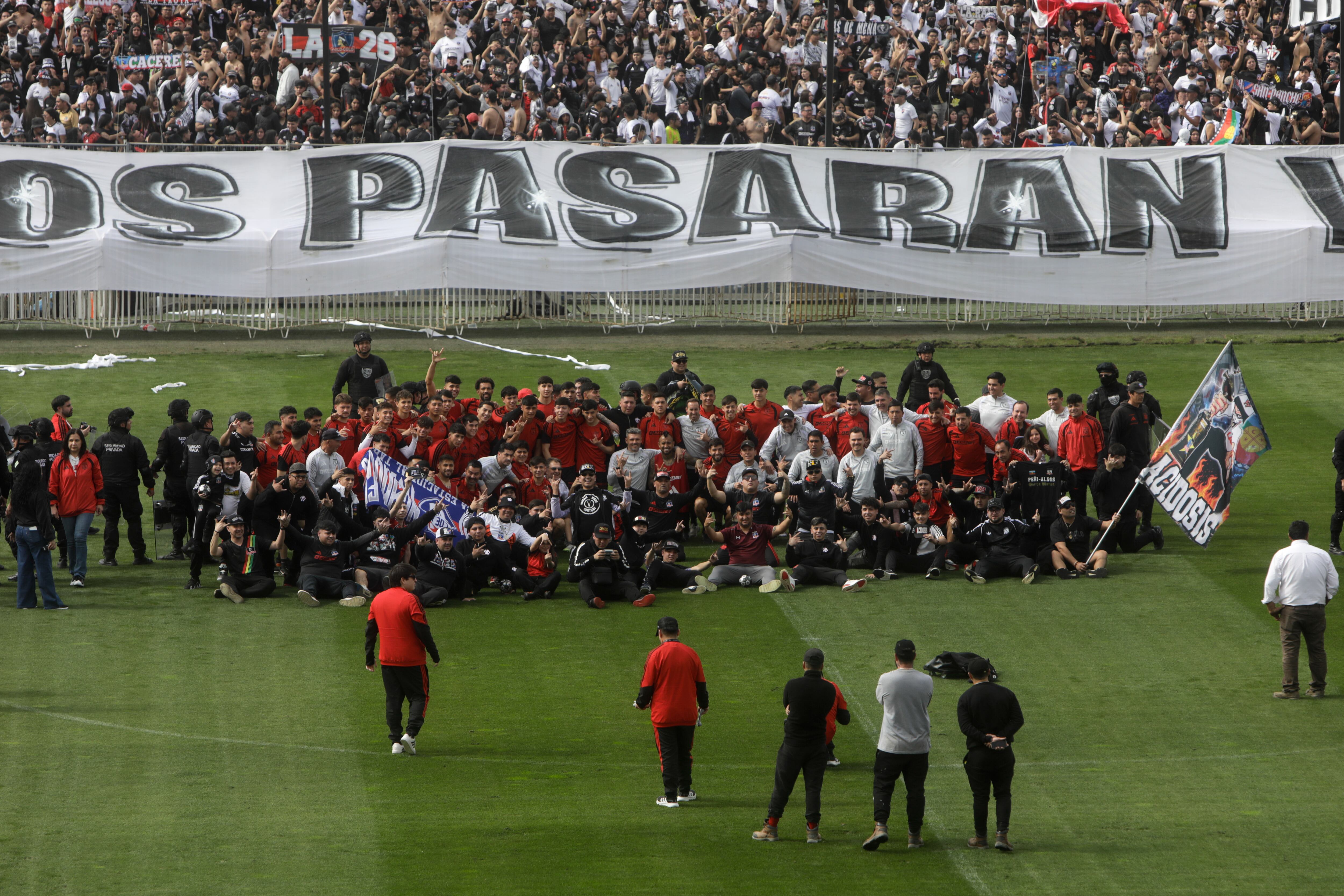 Plantel de Colo Colo en el arengazo