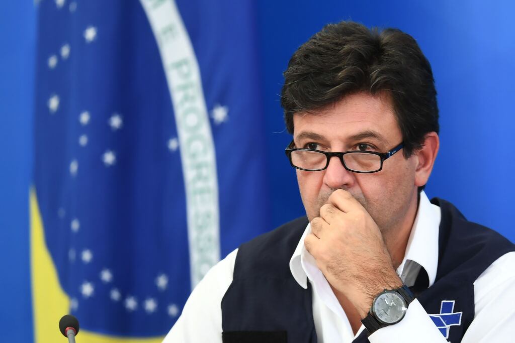 El ministro de salud brasilero Luiz Henrique Mandetta