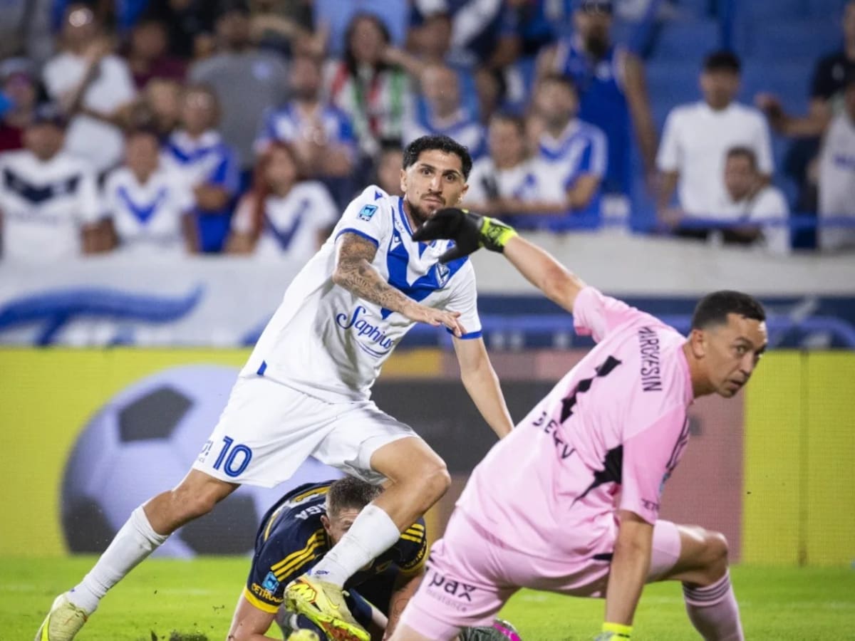 Dio dos asistencias y casi marca un golazo: Diego Valdés se lució ante Boca Juniors en triunfo de Vélez