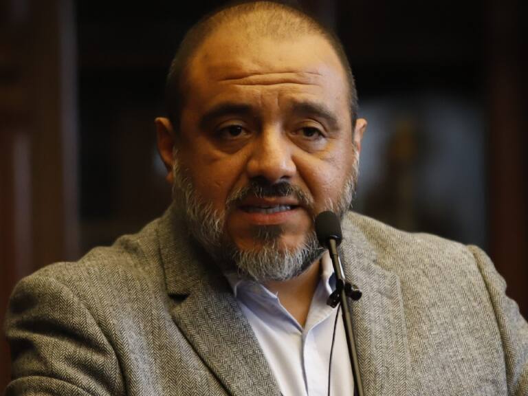 Comisión revisora rechaza el libelo de la acusación constitucional contra ministro Ávila