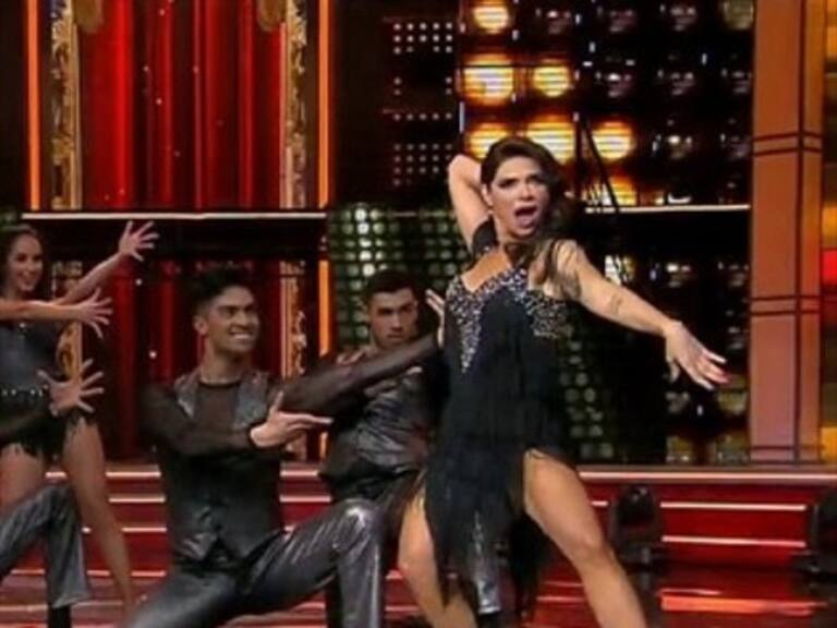 Antonella Ríos sorprendió en el Gran Rojo con atrevido baile y su calidad vocal