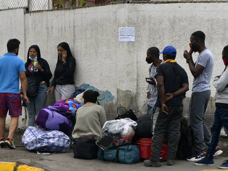 26 de Enero de 2022 / IQUIQUEIntensifican controles a migrantes que deambulan por las calles y que se instalan en playas y plazas.
FOTO: CRISTIAN VIVERO BOORNES / AGENCIAUNO