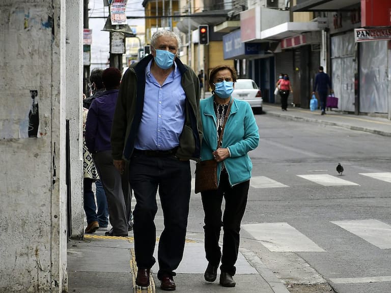 Director del Senama explica en detalle los permisos para adultos mayores: «Ellos han sido los más responsables con la pandemia»