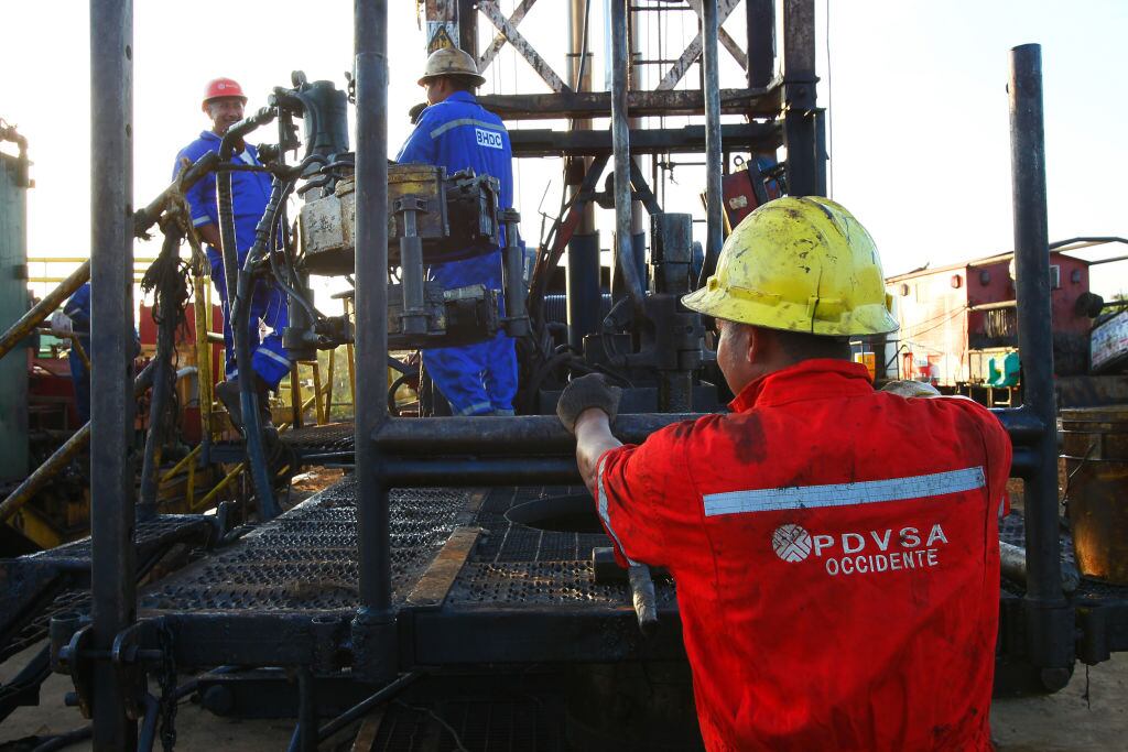 Trabajadores de la compañía de petróleo de Venezuela