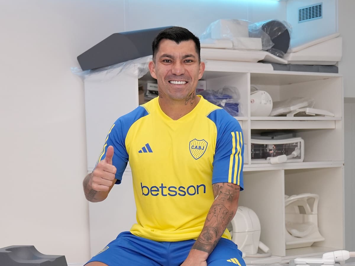 Problemas para Medel: no llegó el transfer desde Brasil y sigue sin poder debutar con Boca Juniors