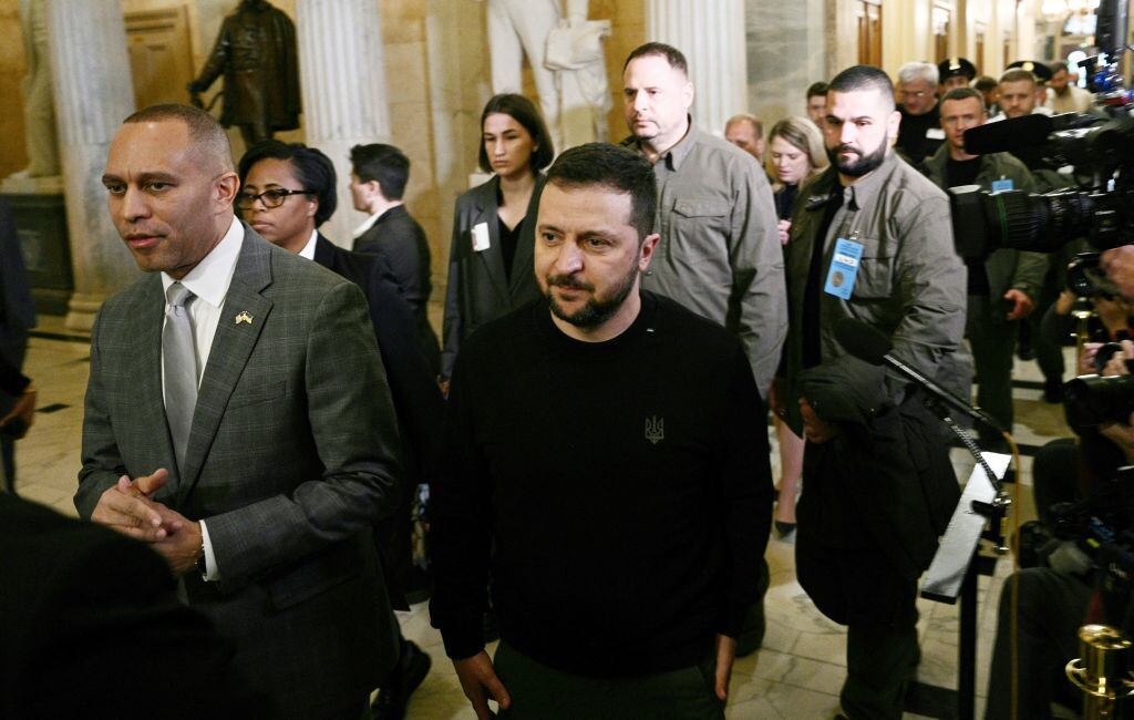 El presidente de Ucrania, Volodimir Zelenski, en su última visita al Congreso de Estados Unidos en Washington para solicitar más ayuda económica.