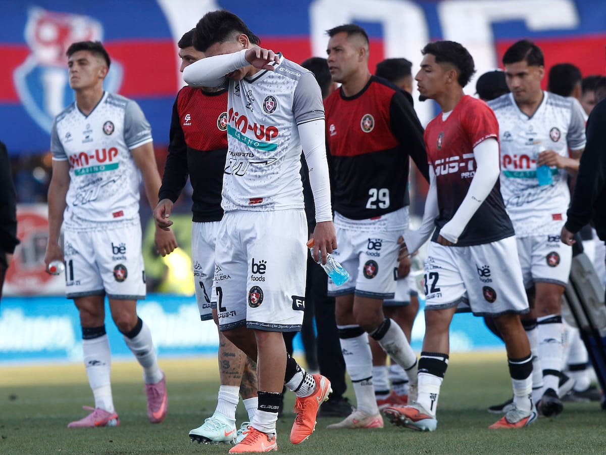 La nueva poda que sacude a un club de Primera División: 11 jugadores dicen adiós para el 2026