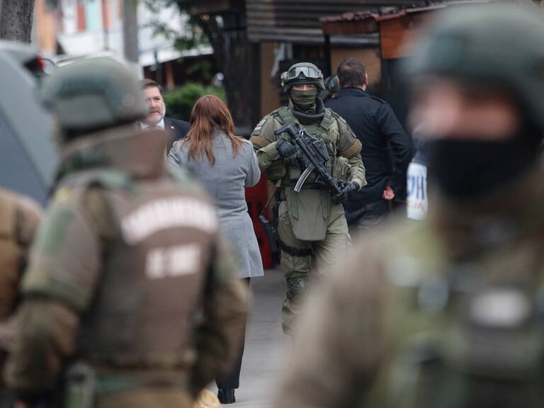 Detienen a hombre acusado de secuestrar a su expareja por más de un mes en Estación Central: la víctima habría escapado y denunciado a Carabineros
