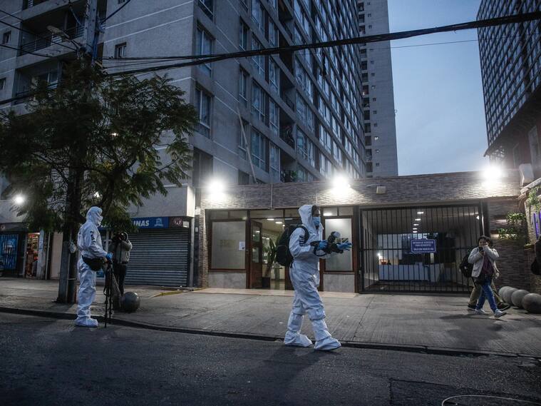 13 DE AGOSTO DE 2025 / SANTIAGO
Operativo Conjunto entre PDI y Carabineros? Para allanar una serie de Departamentos ubicados en Calle Inglaterra 1144 en la comuna de Independencia y relacionadas con Secuestros extorsivos incluido el Ex Alcalde Montoya
FOTO: DIEGO MARTIN / AGENCIAUNO