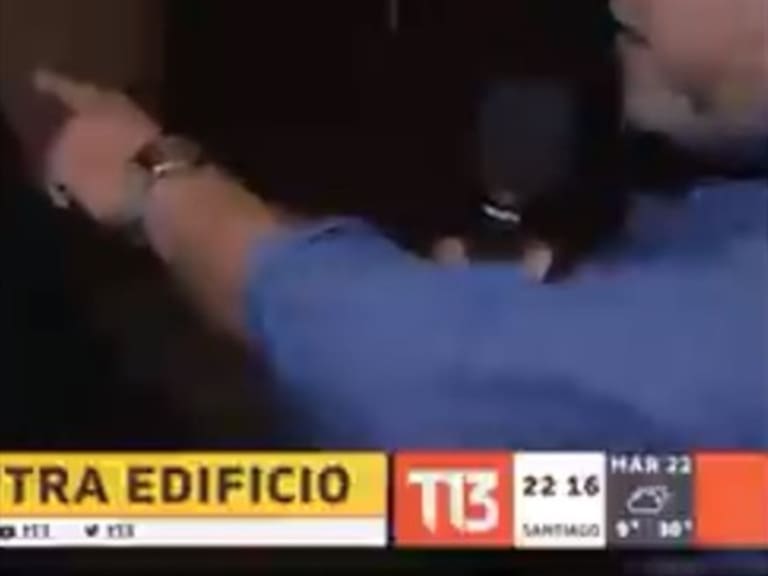 Transmisión en vivo de Canal 13 es interrumpida por disparos durante toque de queda