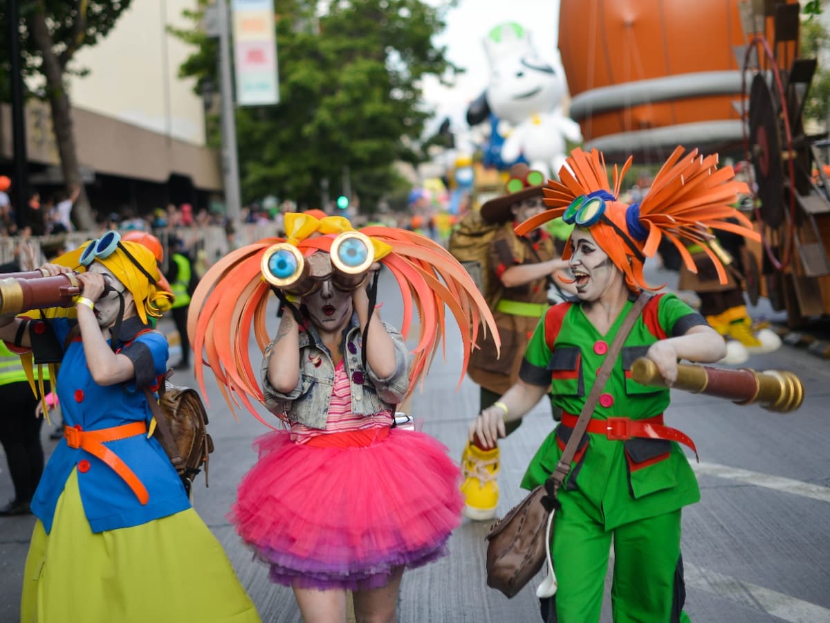 Paris Parade 2024: estos son los artistas confirmados para este masivo desfile navideño que se realizará en Santiago