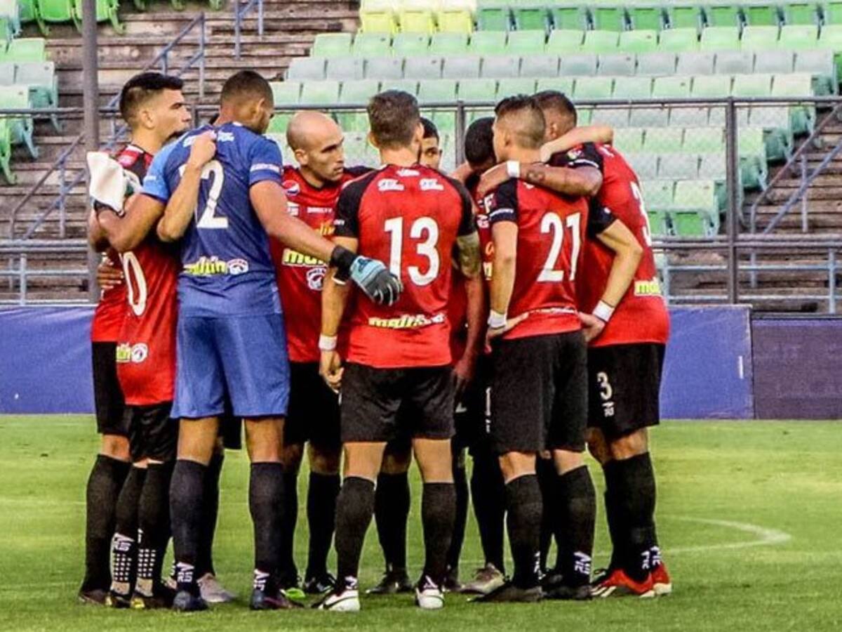 Caracas FC tuvo que suspender las prácticas tras presentar casos positivos por coronavirus en el equipo