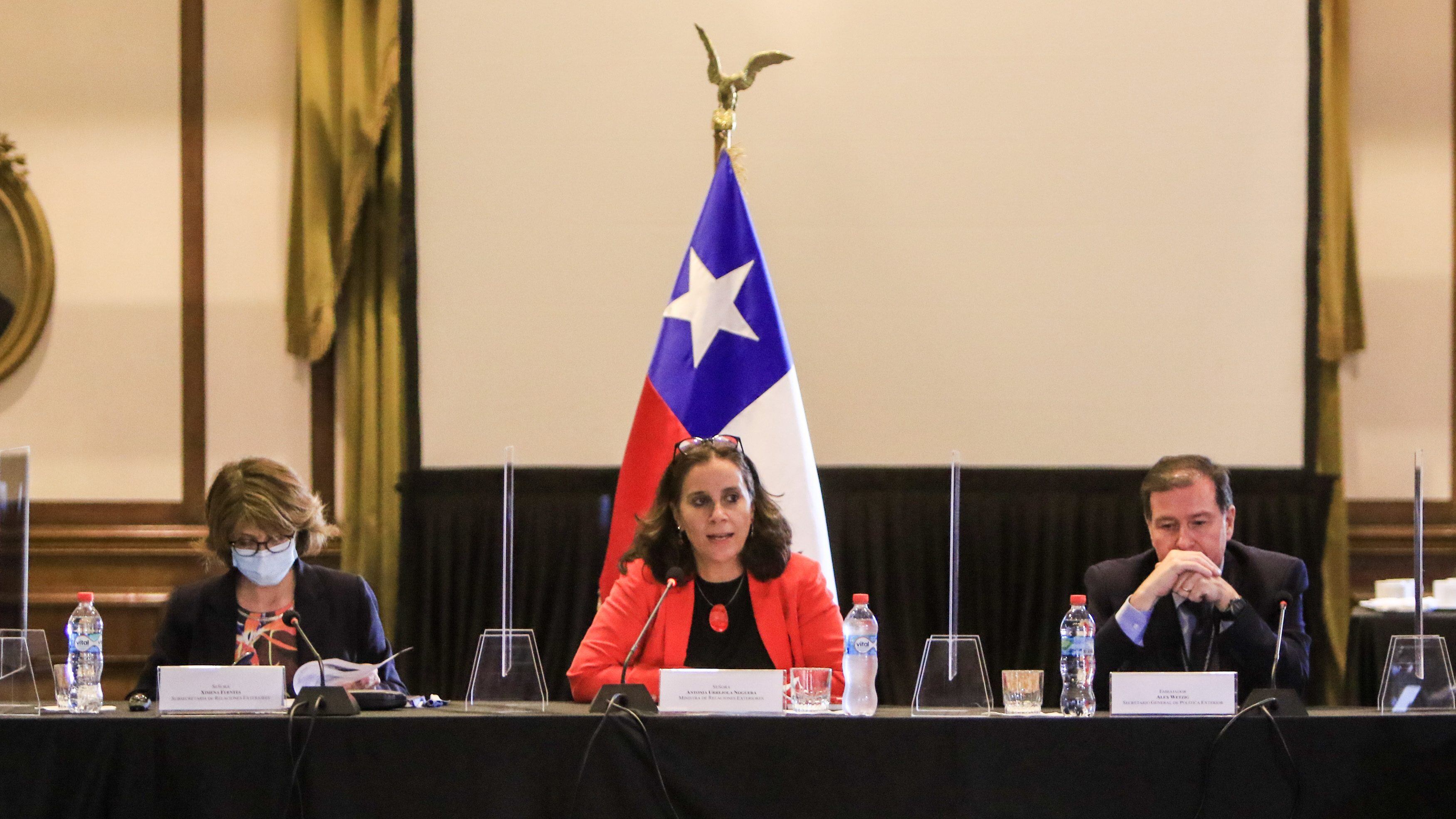 23 de Marzo 2022/SANTIAGOLa ministra de Relaciones Exteriores, Antonia Urrejola, junto a la Subsecretaria de Relaciones Exteriores y Agente de Chile ante la Corte Internacional de Justicia, Ximena Fuentes, encabezarán el Consejo Asesor para el caso Silala.
FOTO: LUKAS SOLIS/AGENCIAUNO