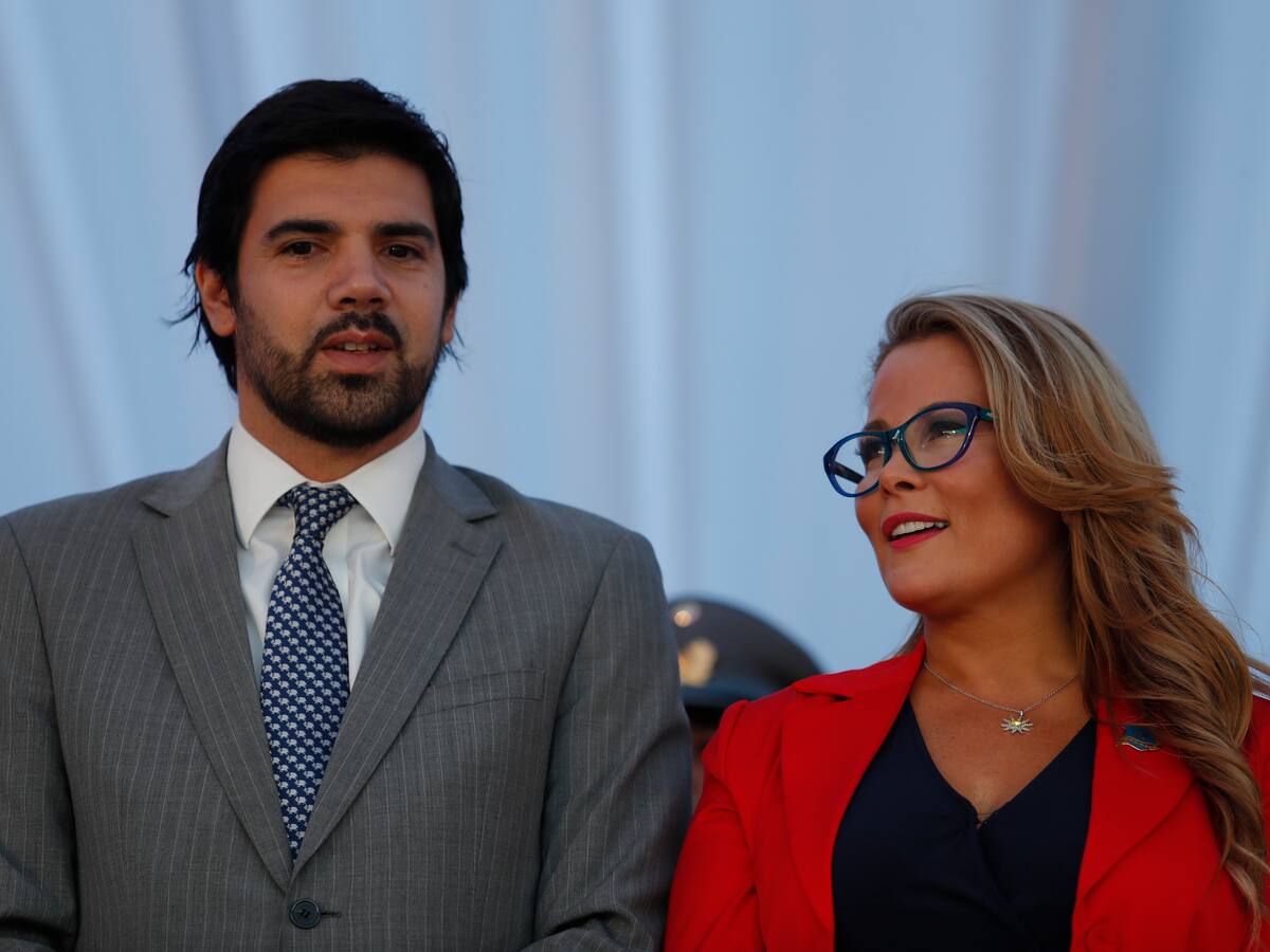 Joaquín Lavín León defiende llegada de Cathy Barriga a plataforma para adultos: “Necesitaba trabajar (...) yo estoy orgulloso de ella”