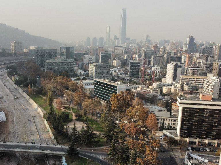 Decretan fuertes medidas por la calidad del aire: Alerta Ambiental en la Región Metropolitana