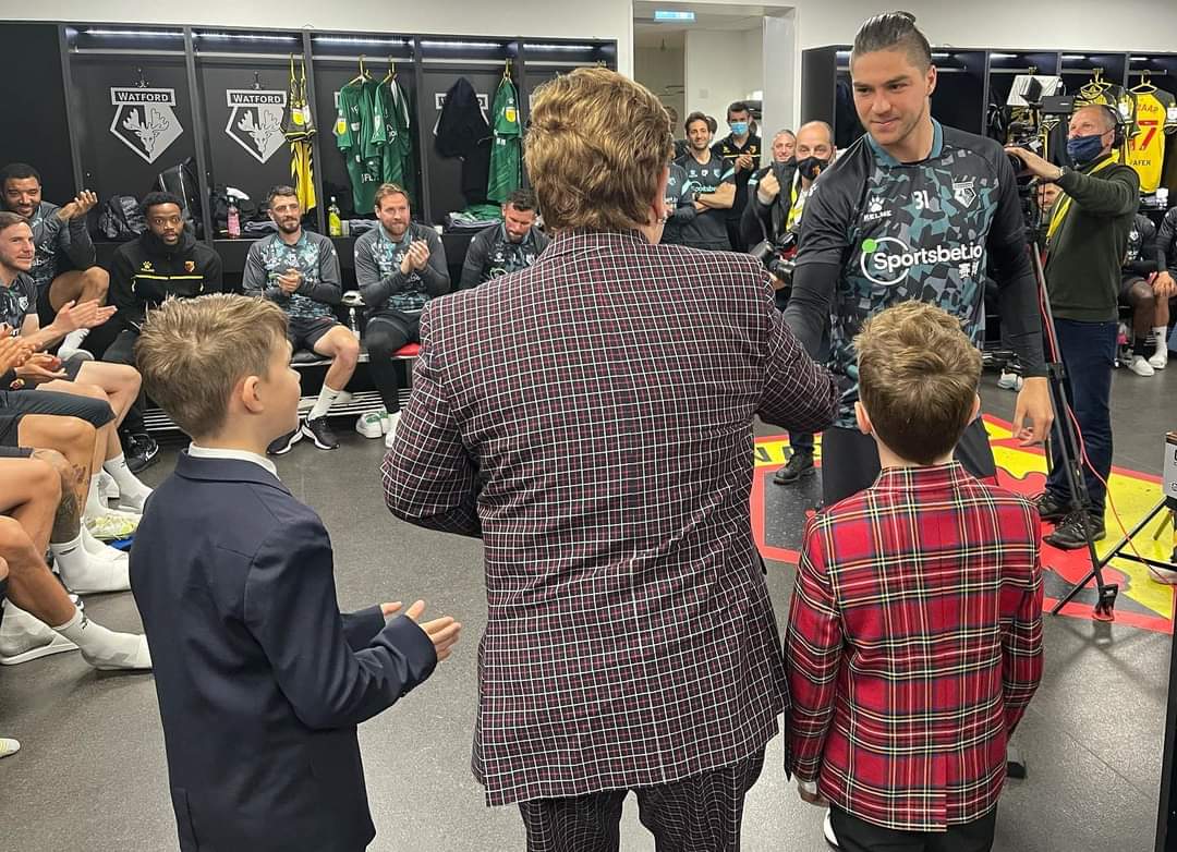 Elton John premió a Francisco Sierralta / Foto: Watford FC