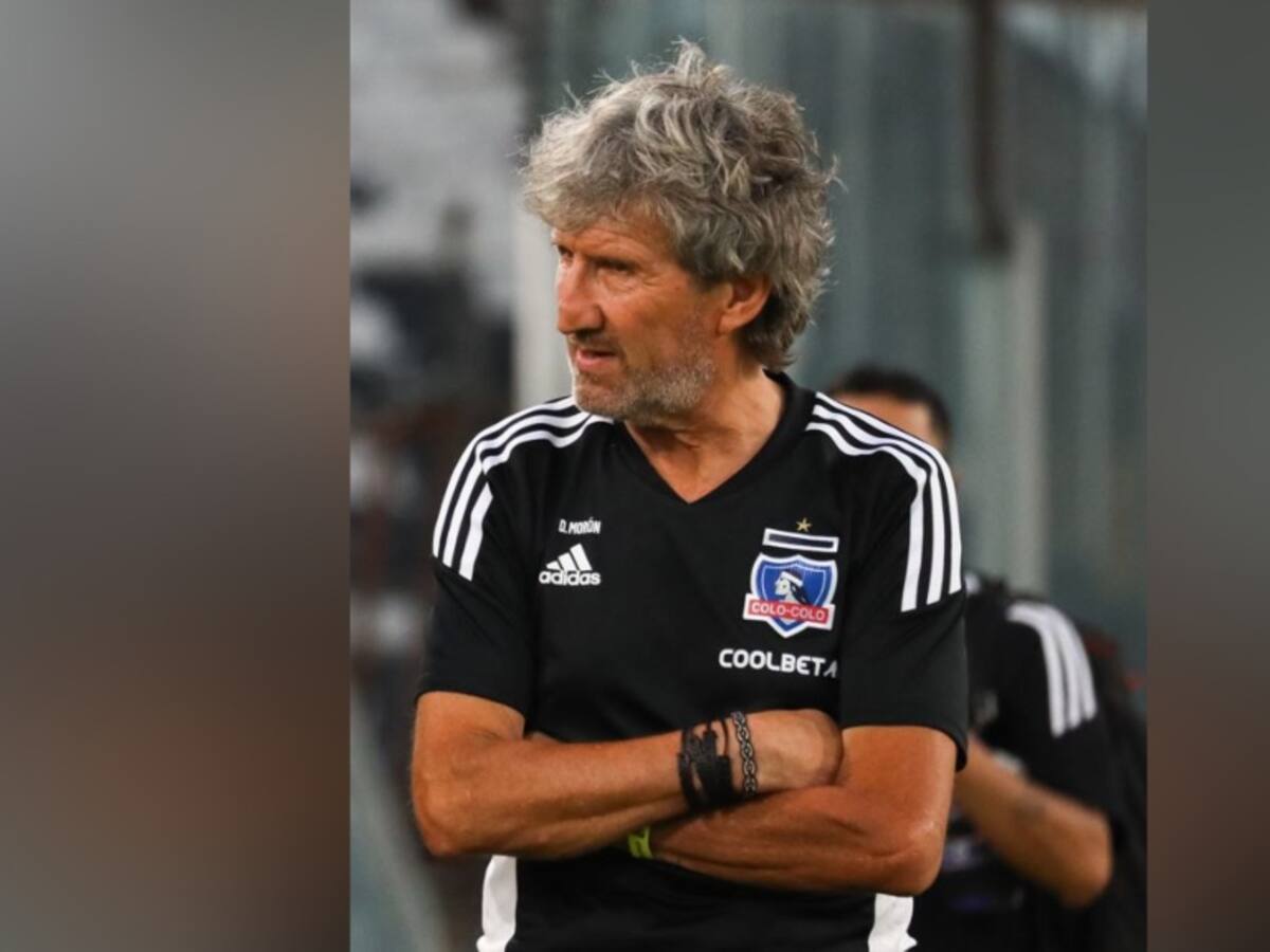Daniel Morón lamenta las bengalas en la previa al duelo con la UC: «A los que piensan que esa es la forma de alentar no los necesitamos acá»
