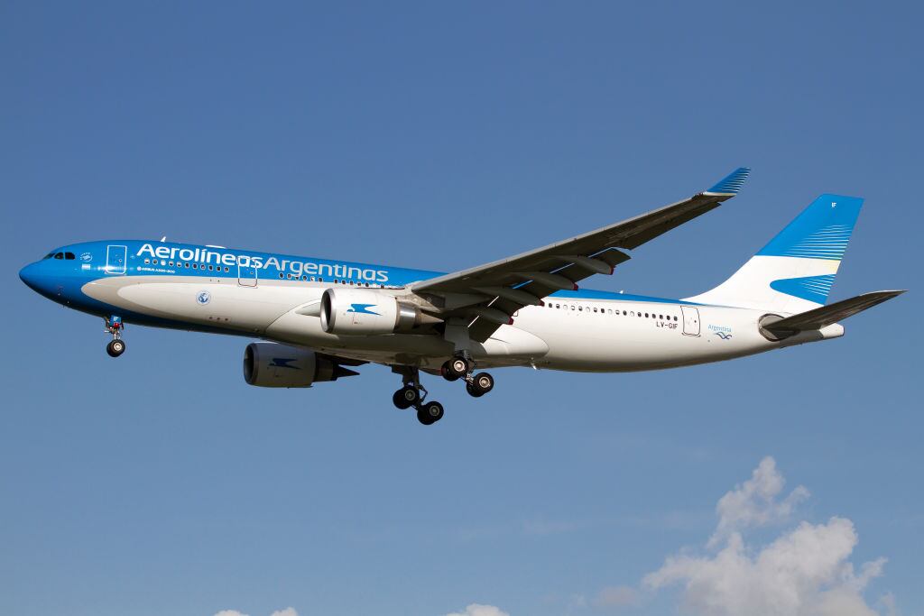 Un avión de la empresa Aerolíneas Argentinas