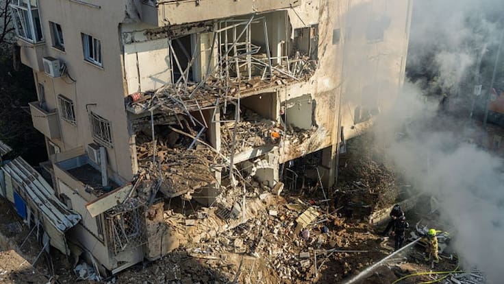 Ataque iraní con misiles deja seis heridos en Tel Aviv y eleva la tensión con Israel
