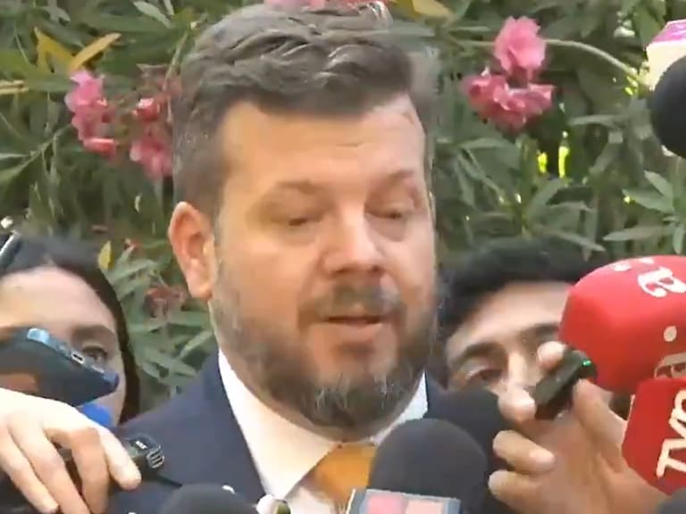 Se indignó con alusión a “Punta Paco”: Johannes Kaiser se trenzó en duro cruce tras su votación