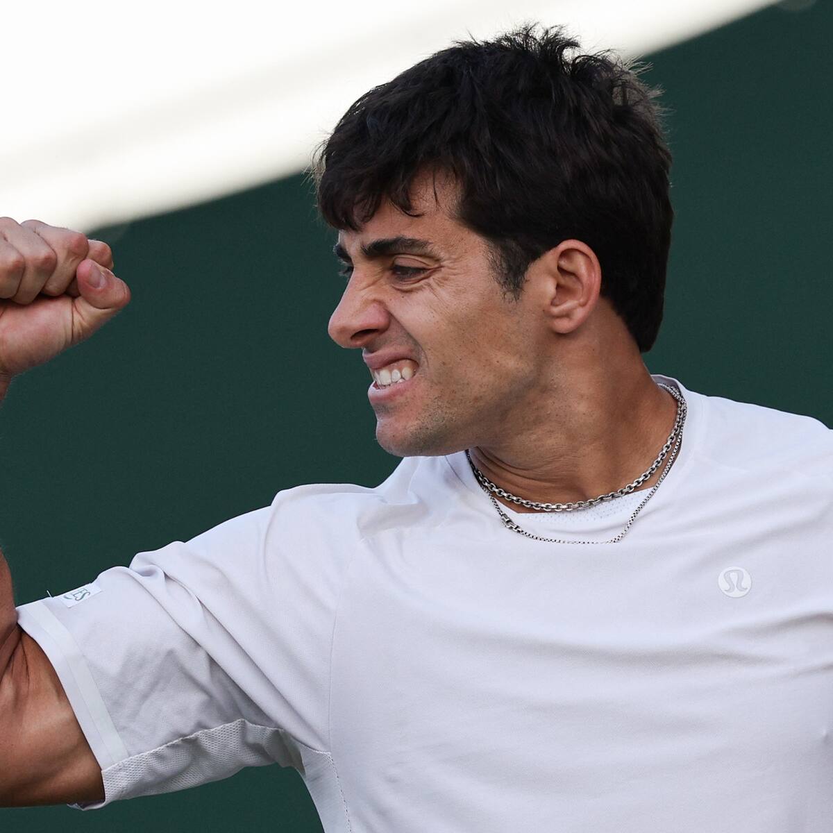 Triunfazo y clasificación: Cristian Garin le da buenas noticias al tenis chileno
