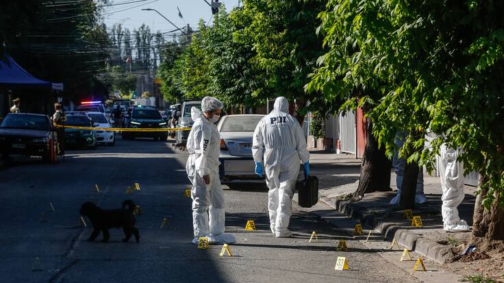 Asesinan a tres personas al interior de un auto en la comuna de Lota