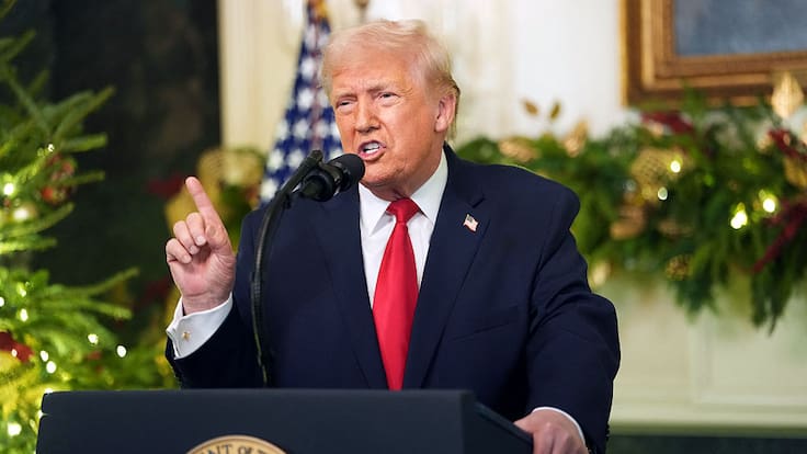 Trump amenaza a Omán con bombardeos si “se interpone” en su camino