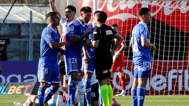 El insólito acuerdo con el que Azul Azul cedió la opción de usar el estadio Nacional