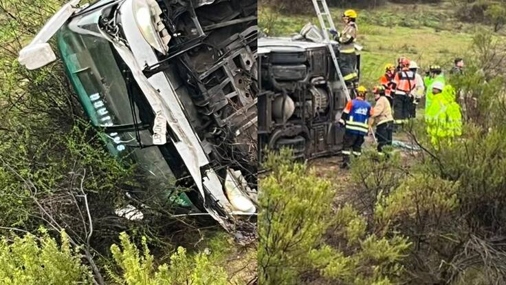 Grave accidente en la Ruta 68: microbús vuelca con una veintena de pasajeros a bordo