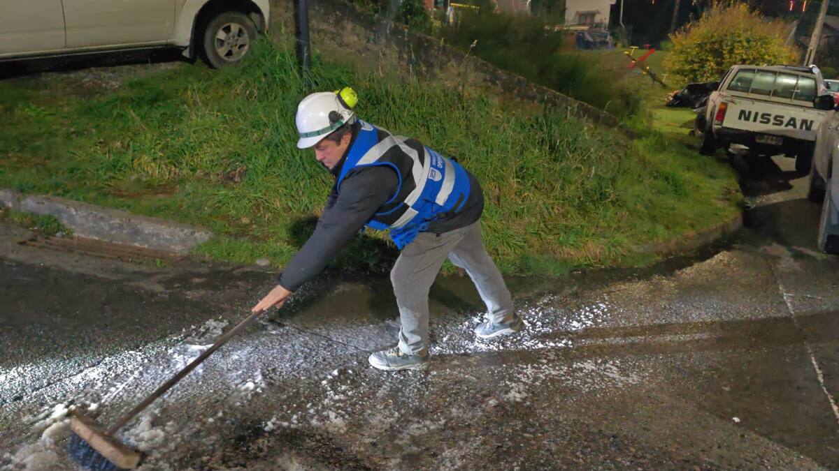 Capital del sur de Chile activa plan contra las heladas: intervendrán 30 puntos críticos con kilos de sal