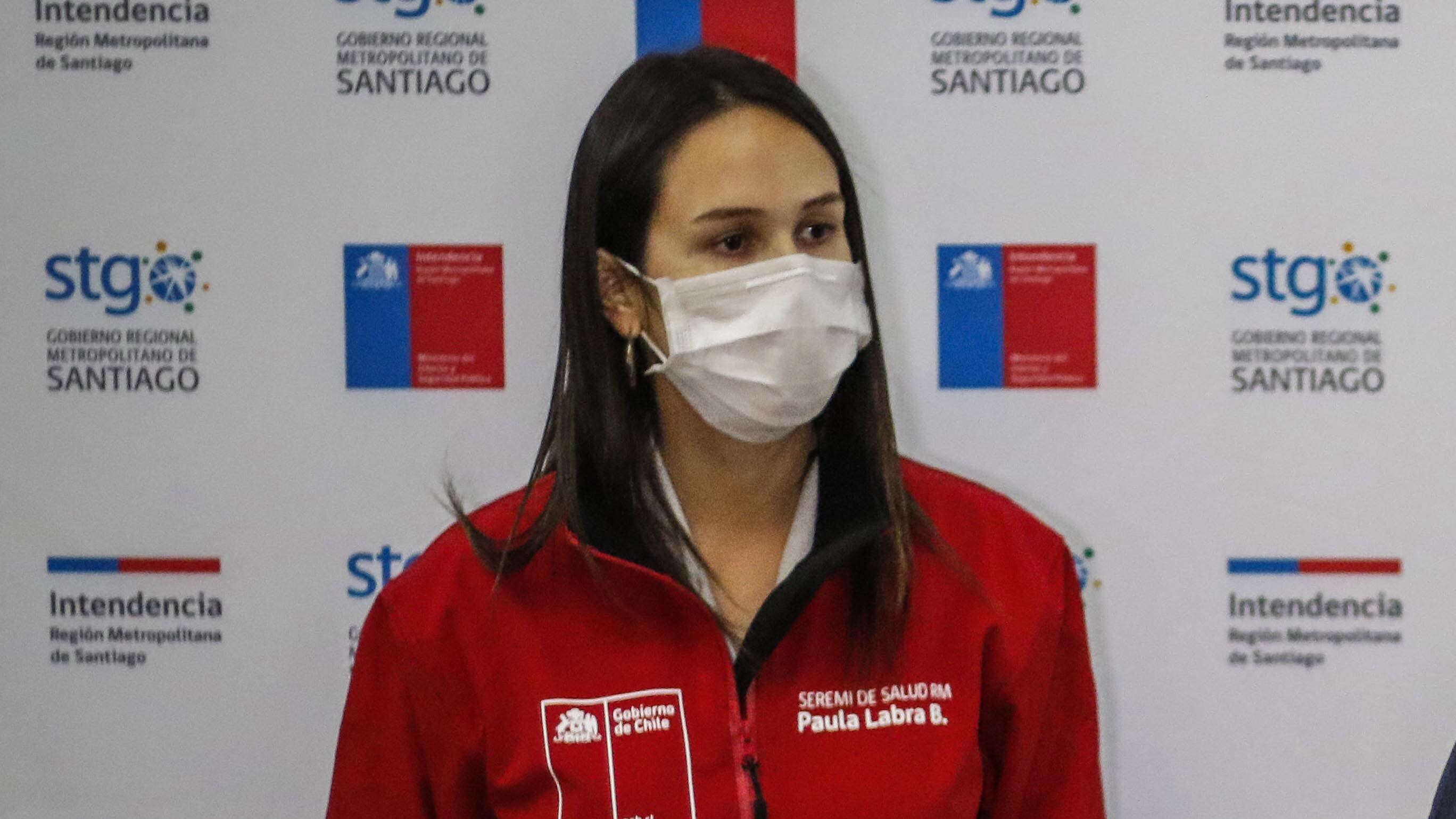 11 de mayo del 2020/SANTIAGOEl intendente de la Region Metropolitana, Felipe Guevara, habla en un punto de prensa en la intendencia Metropolitana, juntoa a la seremi de Salud, Paula Labra, por la multa que se le cursara a una persona por salir en helicÛptero a Zapallar en semana santa en tiempo de pandemia.
FOTO: SEBASTIAN BELTRAN GAETE/AGENCIAUNO