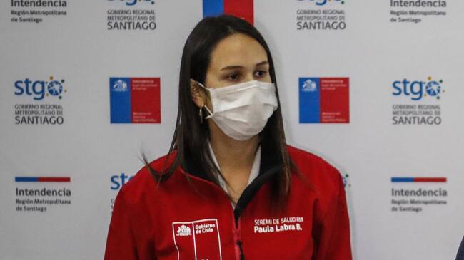11 de mayo del 2020/SANTIAGOEl intendente de la Region Metropolitana, Felipe Guevara, habla en un punto de prensa en la intendencia Metropolitana, juntoa a la seremi de Salud, Paula Labra, por la multa que se le cursara a una persona por salir en helicÛptero a Zapallar en semana santa en tiempo de pandemia.
FOTO: SEBASTIAN BELTRAN GAETE/AGENCIAUNO