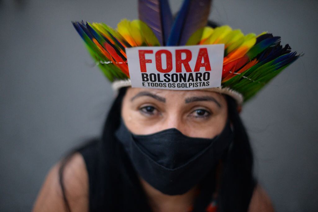 Manifestante pide la salida de Jair Bolsonaro en una protesta en Brasilia
