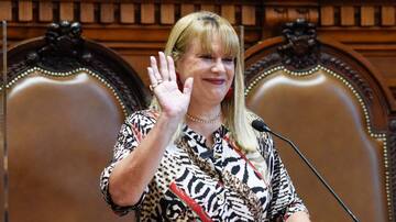 Pleno de la Corte Suprema suspende a Ángela Vivanco por chats con Luis Hermosilla