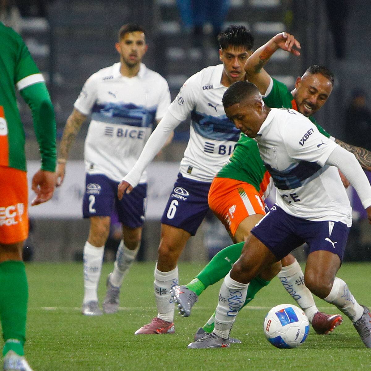 “No lo queremos aprovechar, pero...”: Jhojan Valencia y la mentalidad de la UC para el Clásico Universitario