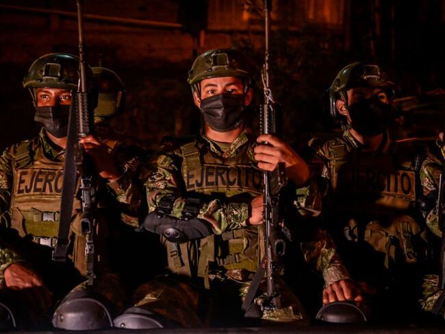 Efectivos militares colombianos